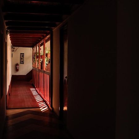 Eureka Lodge Ollantaytambo Buitenkant foto