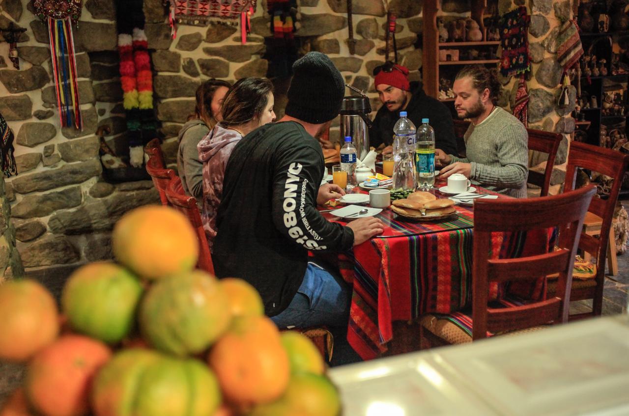 Eureka Lodge Ollantaytambo Buitenkant foto